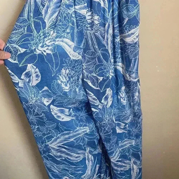 Maaji Floral Print Cover Up Jumpsuit Size Medium - Picture 12 of 16